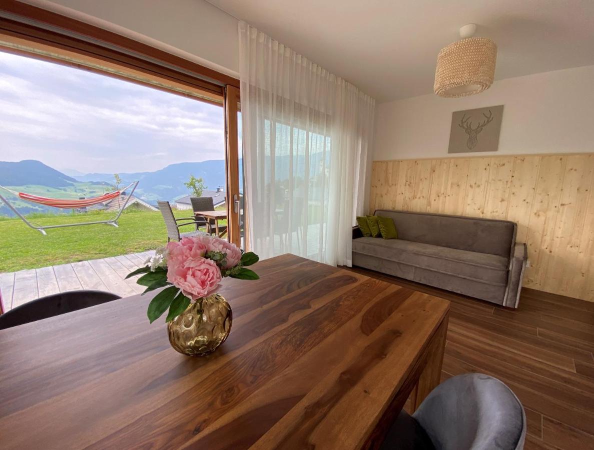 Alpine Chalet Aurora Dolomites Laion Luaran gambar