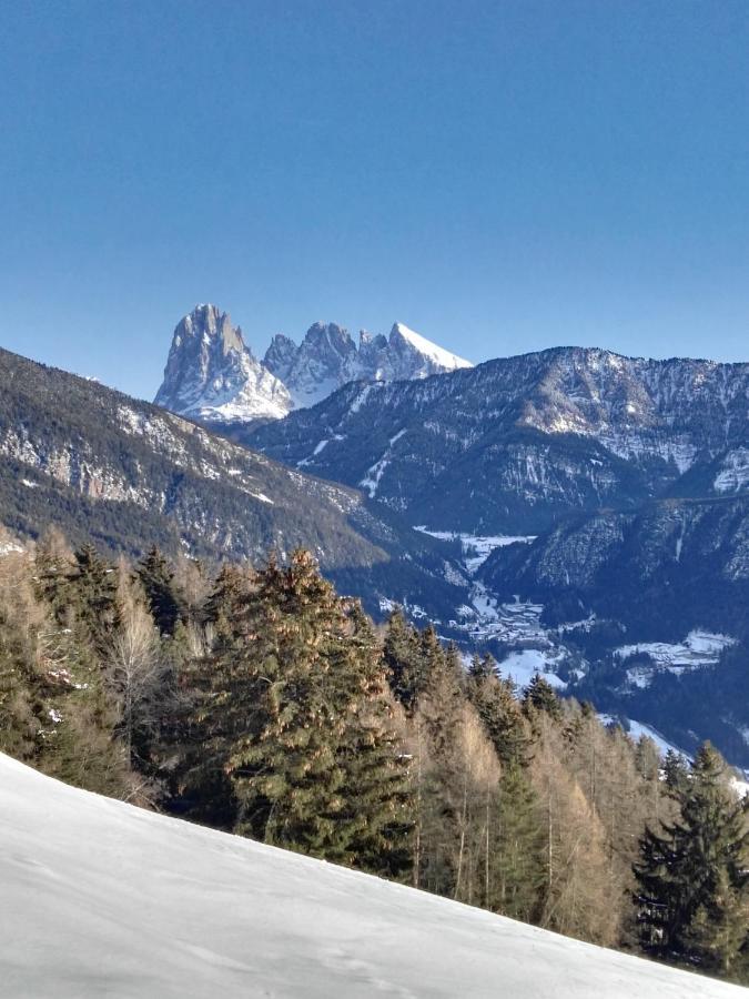 Alpine Chalet Aurora Dolomites Laion Luaran gambar